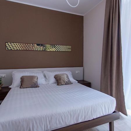 Mama Guest House Ciampino Bagian luar foto