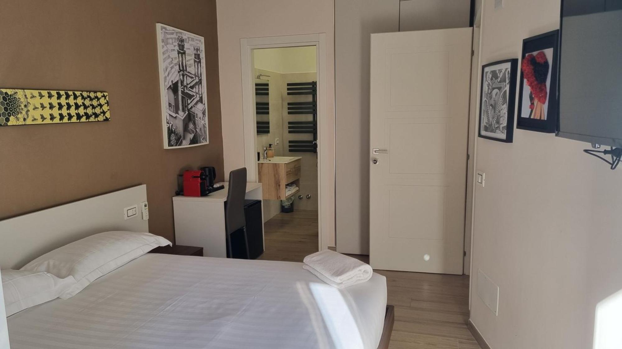 Mama Guest House Ciampino Bagian luar foto