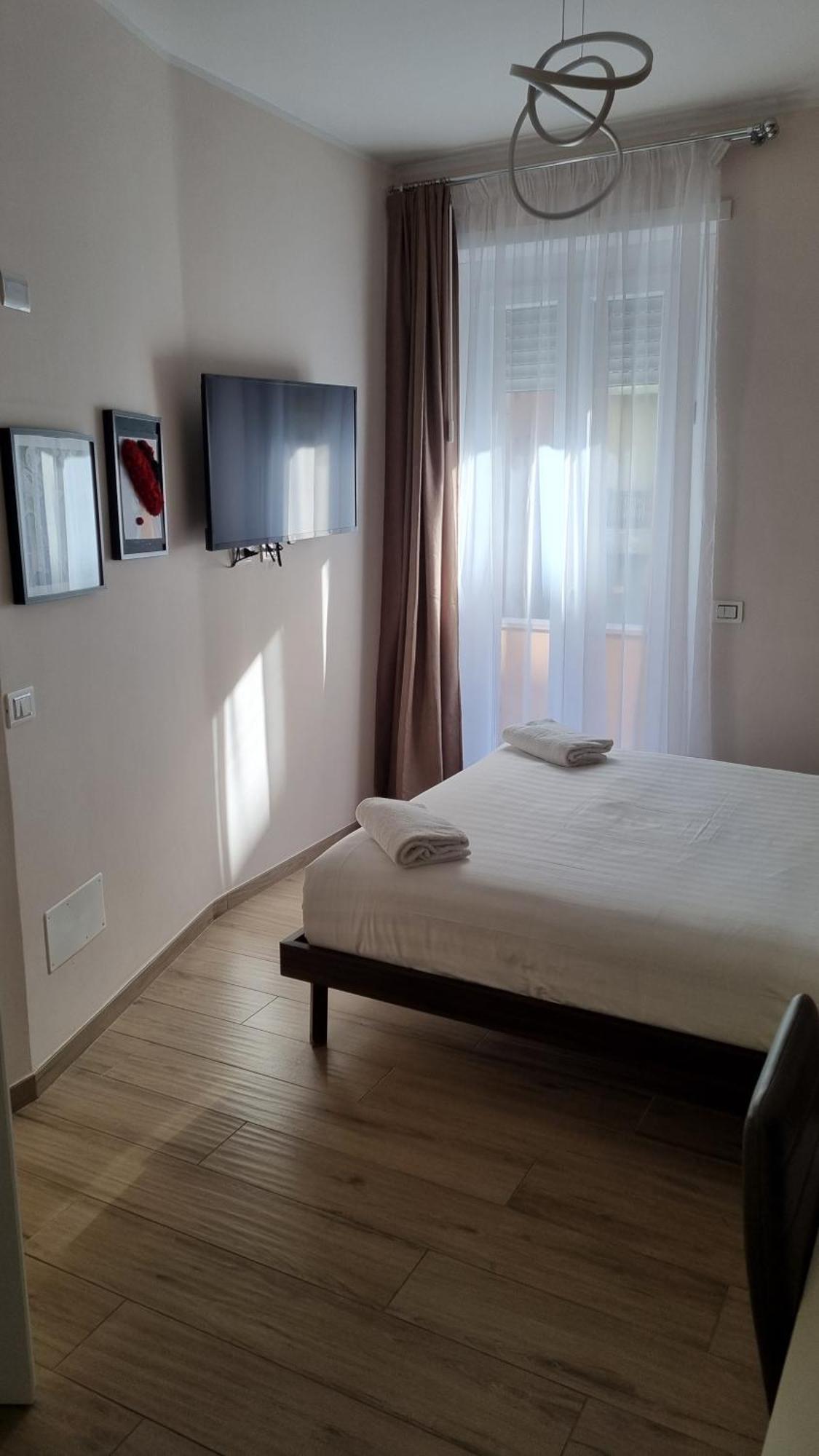 Mama Guest House Ciampino Bagian luar foto